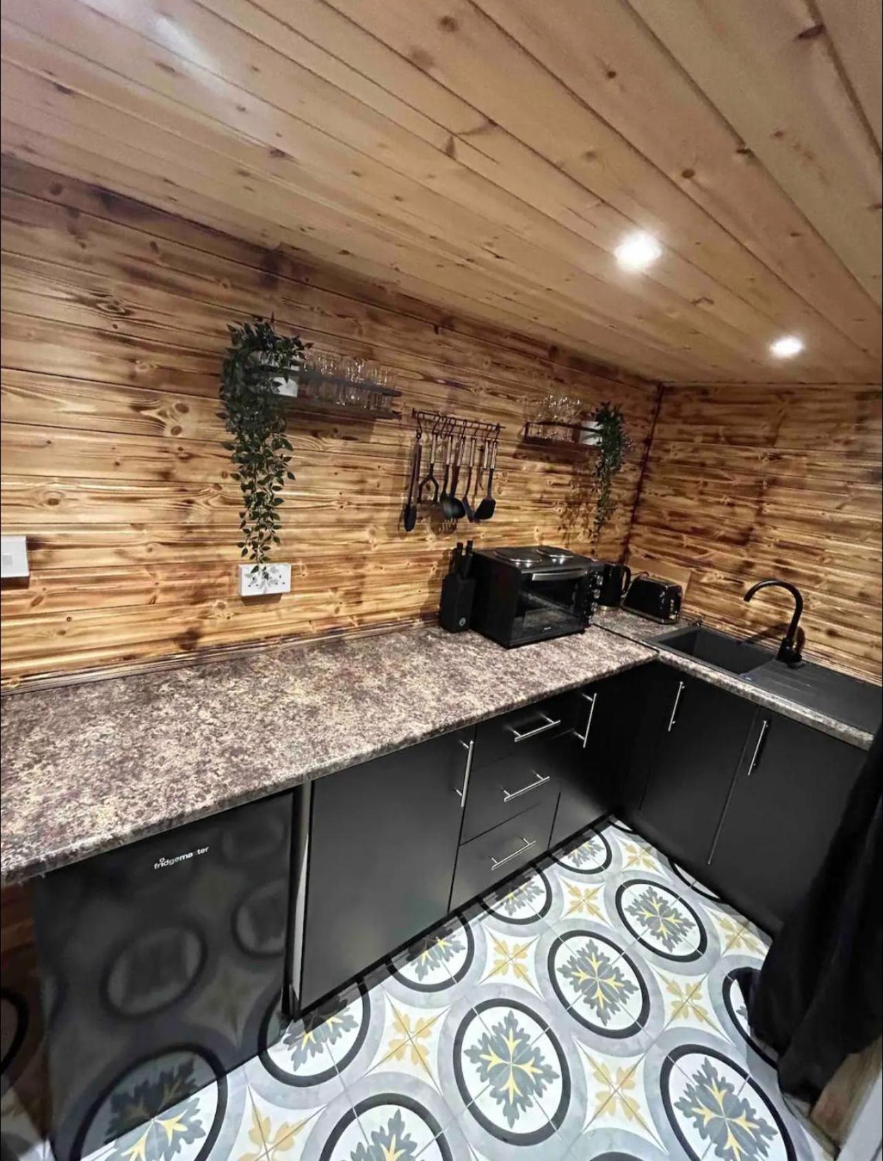 Cozy Cottage With Hot Tub! Cadnam Exterior photo